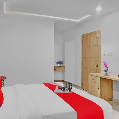 Oyo Flagship Hotel Bluemoon Warangal Ngoại thất bức ảnh